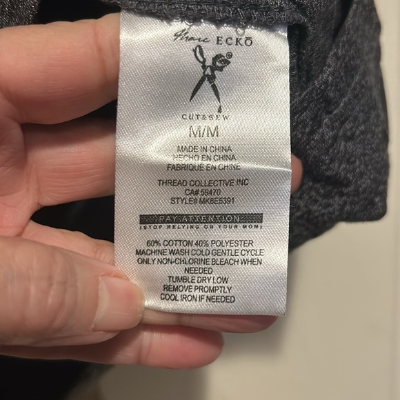 Marc Ecko T-Shirt Size Medium NWT Gray Black - Picture 6 of 7